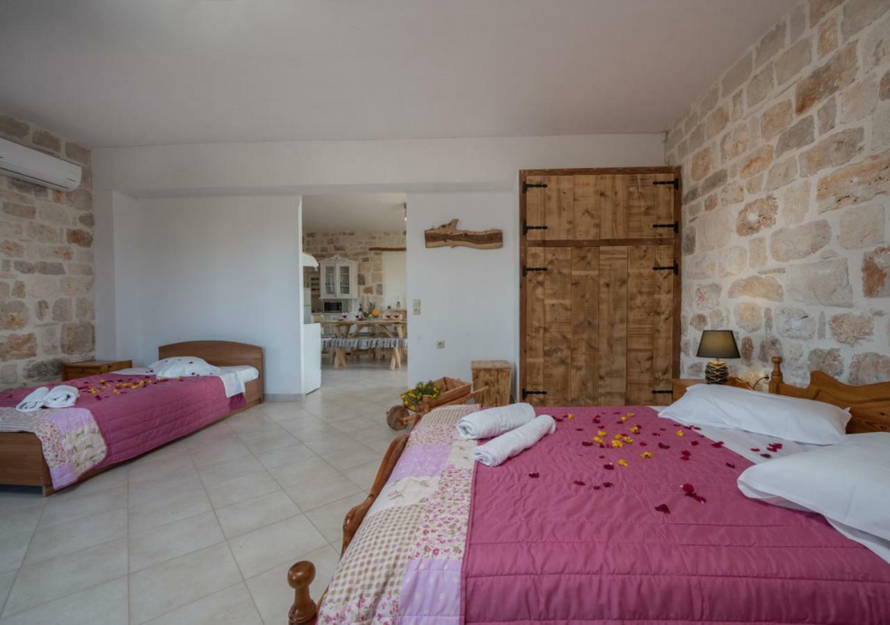Villa Windmill Near Shipwreck Beach Volimes Luaran gambar